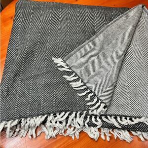100% Cashmere Throw - Made in Nepal - 80" x 48"